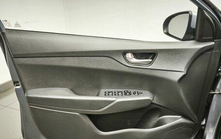 Hyundai Solaris II рестайлинг, 2020 год, 1 565 000 рублей, 10 фотография