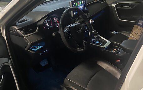 Toyota RAV4, 2020 год, 3 250 000 рублей, 15 фотография