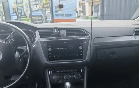 Volkswagen Tiguan II, 2020 год, 2 400 000 рублей, 12 фотография