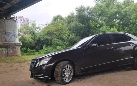 Mercedes-Benz E-Класс, 2011 год, 1 700 000 рублей, 2 фотография