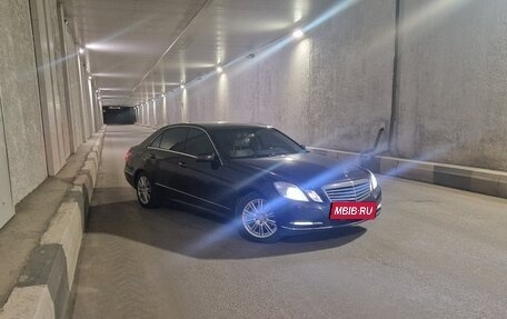 Mercedes-Benz E-Класс, 2011 год, 1 700 000 рублей, 4 фотография