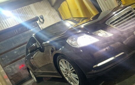 Mercedes-Benz E-Класс, 2011 год, 1 700 000 рублей, 11 фотография