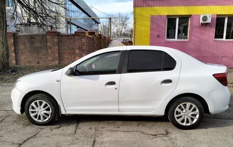 Renault Logan II, 2018 год, 435 000 рублей, 3 фотография