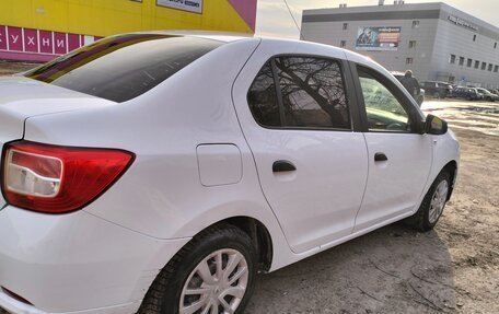 Renault Logan II, 2018 год, 435 000 рублей, 4 фотография