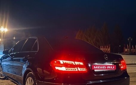 Mercedes-Benz E-Класс, 2011 год, 1 700 000 рублей, 6 фотография