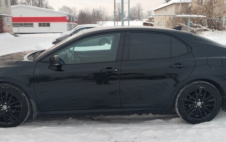 Toyota Camry, 2021 год, 3 650 000 рублей, 3 фотография