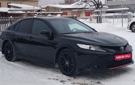 Toyota Camry, 2021 год, 3 650 000 рублей, 12 фотография