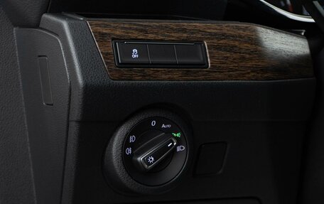 Volkswagen Multivan T6 рестайлинг, 2020 год, 5 693 444 рублей, 15 фотография