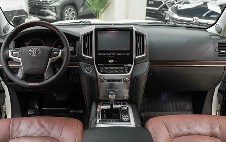 Toyota Land Cruiser 200, 2015 год, 4 790 000 рублей, 8 фотография