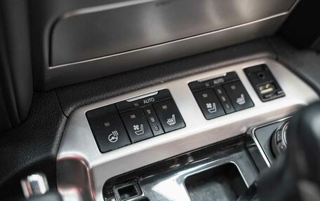 Toyota Land Cruiser 200, 2015 год, 4 790 000 рублей, 13 фотография