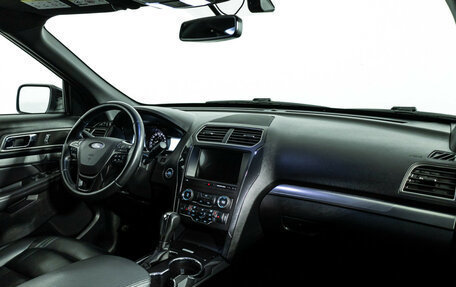 Ford Explorer VI, 2019 год, 3 149 000 рублей, 9 фотография