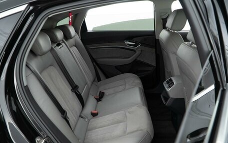 Audi e-tron Sportback I, 2020 год, 4 210 434 рублей, 7 фотография