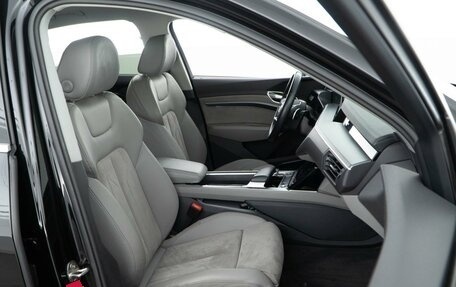 Audi e-tron Sportback I, 2020 год, 4 210 434 рублей, 8 фотография