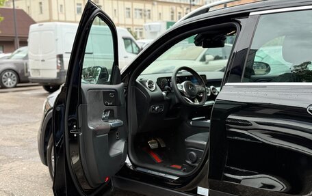 Mercedes-Benz GLB, 2022 год, 4 540 000 рублей, 4 фотография