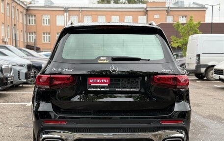 Mercedes-Benz GLB, 2022 год, 4 540 000 рублей, 10 фотография