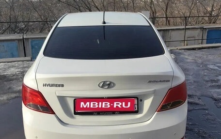 Hyundai Solaris II рестайлинг, 2015 год, 820 000 рублей, 1 фотография