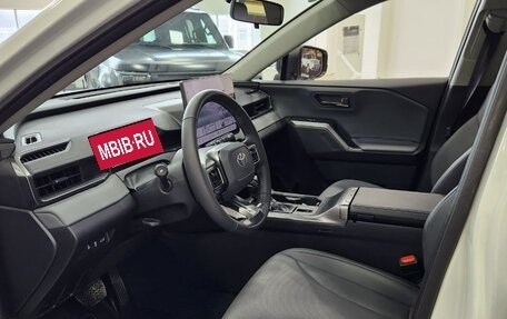 Toyota RAV4, 2026 год, 4 800 000 рублей, 13 фотография