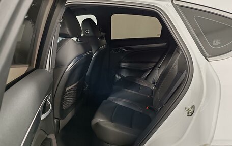 Geely Tugella FY11, 2023 год, 3 049 000 рублей, 12 фотография