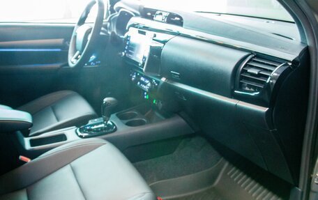 Toyota Hilux VIII, 2025 год, 6 780 000 рублей, 12 фотография