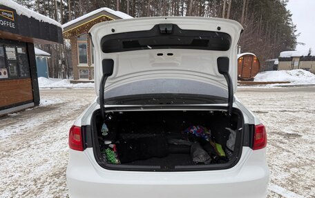 Volkswagen Jetta VI, 2013 год, 950 000 рублей, 10 фотография