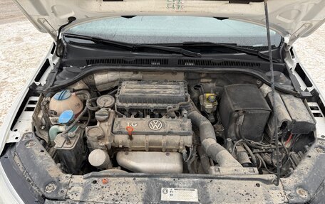 Volkswagen Jetta VI, 2013 год, 950 000 рублей, 14 фотография