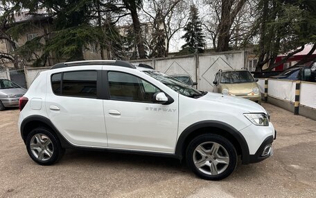 Renault Sandero II рестайлинг, 2020 год, 1 450 000 рублей, 4 фотография
