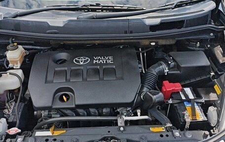 Toyota ISis I, 2016 год, 1 700 000 рублей, 8 фотография