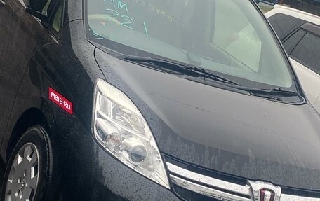 Toyota ISis I, 2016 год, 1 700 000 рублей, 9 фотография