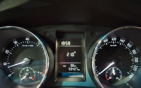 Skoda Yeti I рестайлинг, 2011 год, 1 055 000 рублей, 10 фотография