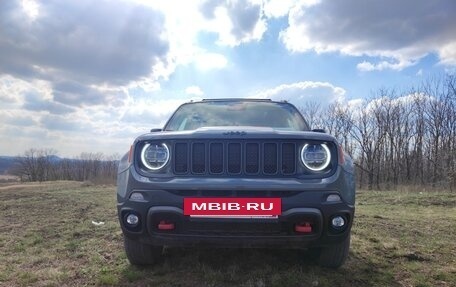 Jeep Renegade I рестайлинг, 2021 год, 2 300 000 рублей, 2 фотография