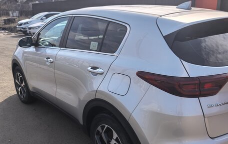 KIA Sportage IV рестайлинг, 2021 год, 2 400 000 рублей, 4 фотография