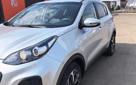 KIA Sportage IV рестайлинг, 2021 год, 2 400 000 рублей, 3 фотография