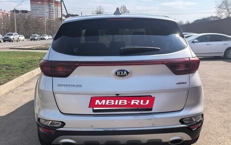 KIA Sportage IV рестайлинг, 2021 год, 2 400 000 рублей, 5 фотография