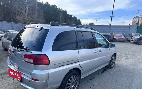 Nissan Liberty, 2002 год, 8 фотография