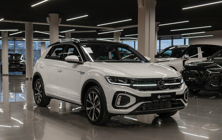 Volkswagen T-Roc I, 2025 год, 3 515 000 рублей, 2 фотография