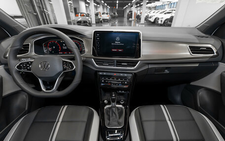 Volkswagen T-Roc I, 2025 год, 3 515 000 рублей, 8 фотография