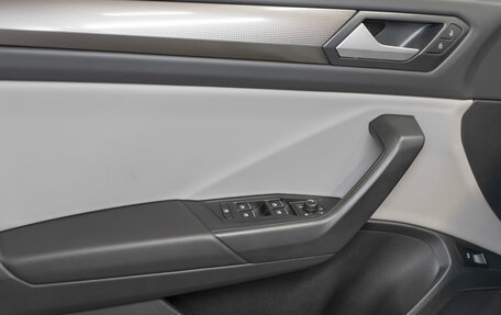 Volkswagen T-Roc I, 2025 год, 3 515 000 рублей, 16 фотография