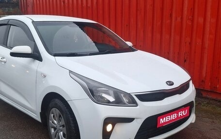 KIA Rio IV, 2018 год, 930 000 рублей, 1 фотография