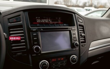 Mitsubishi Pajero IV, 2014 год, 2 035 000 рублей, 14 фотография