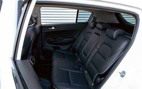 KIA Sportage IV рестайлинг, 2021 год, 2 295 000 рублей, 18 фотография