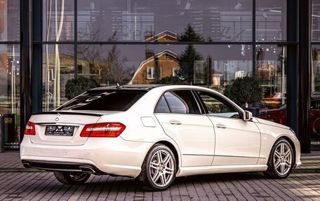 Mercedes-Benz E-Класс, 2011 год, 1 415 000 рублей, 6 фотография