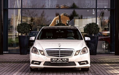 Mercedes-Benz E-Класс, 2011 год, 1 415 000 рублей, 2 фотография