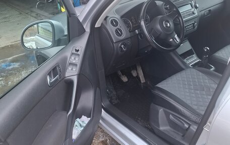 Volkswagen Tiguan I, 2012 год, 1 000 000 рублей, 5 фотография