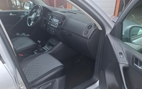 Volkswagen Tiguan I, 2012 год, 1 000 000 рублей, 8 фотография