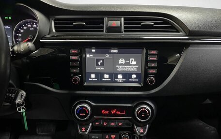 KIA Rio IV, 2018 год, 1 749 000 рублей, 20 фотография