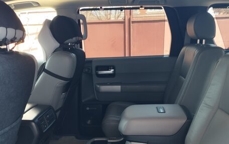 Toyota Sequoia II рестайлинг, 2008 год, 3 495 000 рублей, 7 фотография