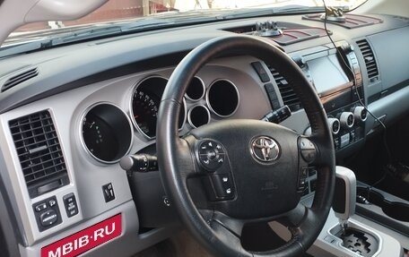 Toyota Sequoia II рестайлинг, 2008 год, 3 495 000 рублей, 8 фотография