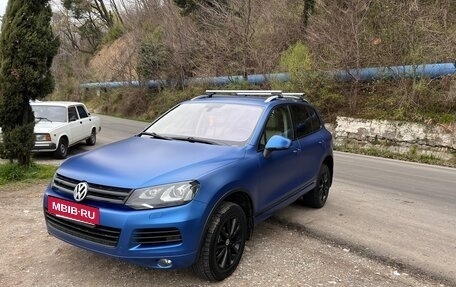 Volkswagen Touareg III, 2010 год, 1 800 000 рублей, 2 фотография