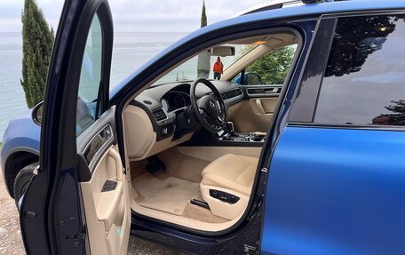 Volkswagen Touareg III, 2010 год, 1 800 000 рублей, 9 фотография