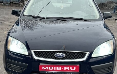 Ford Focus II рестайлинг, 2005 год, 245 000 рублей, 1 фотография